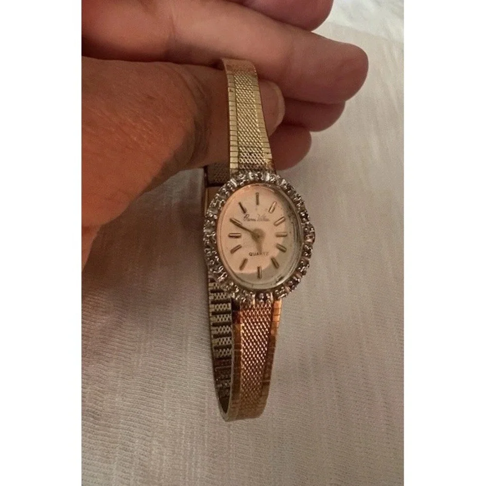 Rare Vintage Pierre Vallee Quartz Gold Plated Diamond Wrist Watch